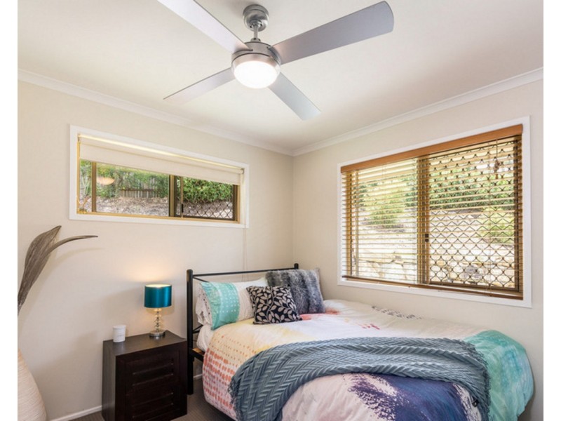 11 Selleck Close, Mcdowall QLD 4053