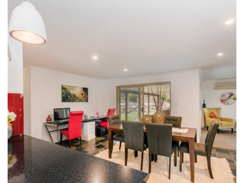 11 Selleck Close, Mcdowall QLD 4053