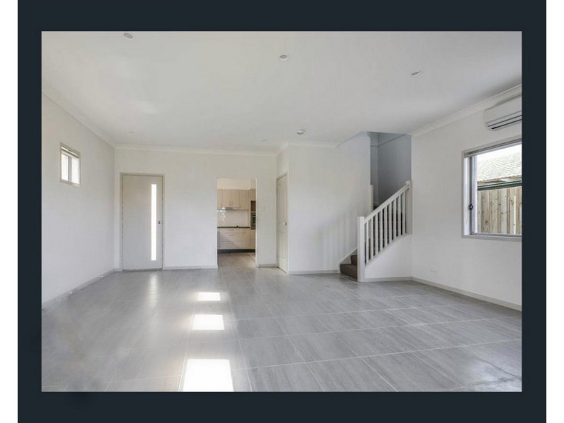 2/21 Myles Street, Lawnton QLD 4501