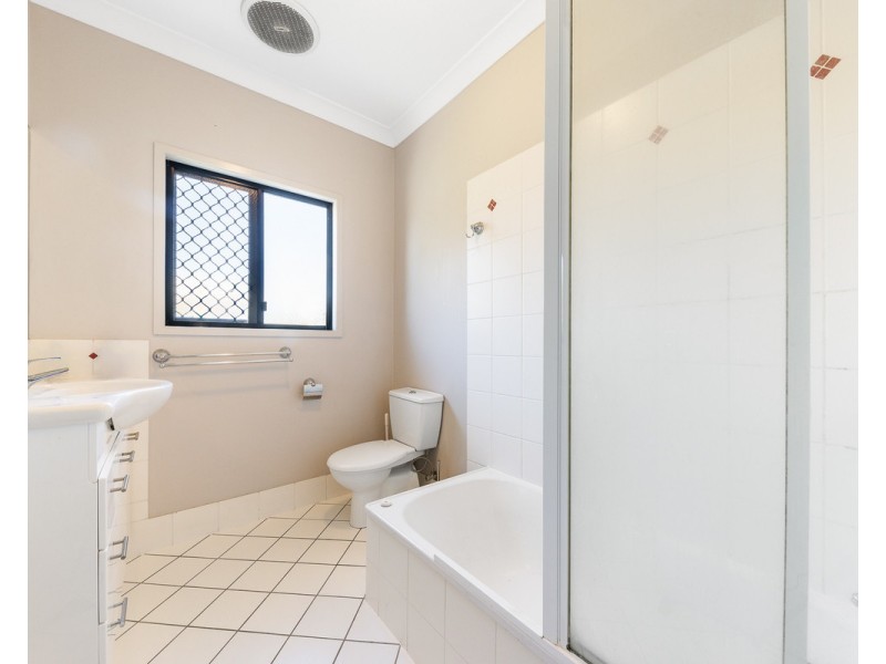 1/27 Latham Street, Chermside QLD 4032