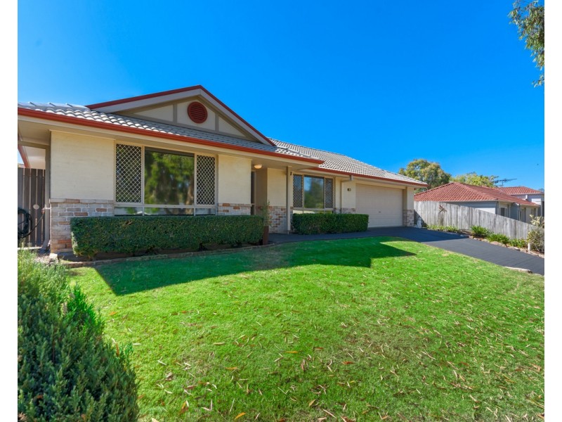 34 Kirri Avenue, Petrie QLD 4502