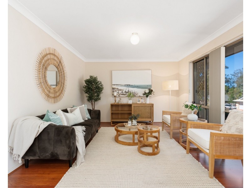 34 Kirri Avenue, Petrie QLD 4502