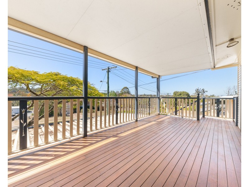 39 Illuta Avenue, Ferny Hills QLD 4055