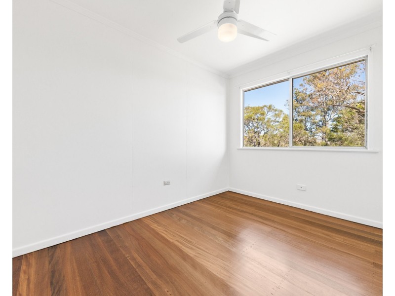 39 Illuta Avenue, Ferny Hills QLD 4055