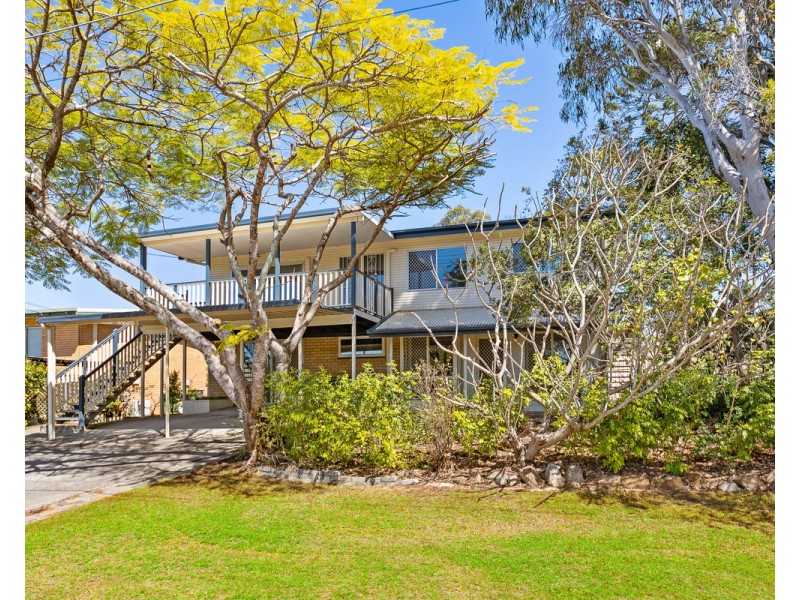 39 Illuta Avenue, Ferny Hills QLD 4055