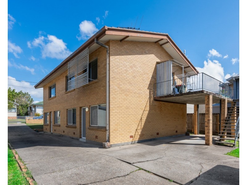 11 Kelso Street, Chermside QLD 4032