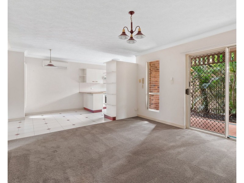 2/21 Pilba Street, Chermside QLD 4032