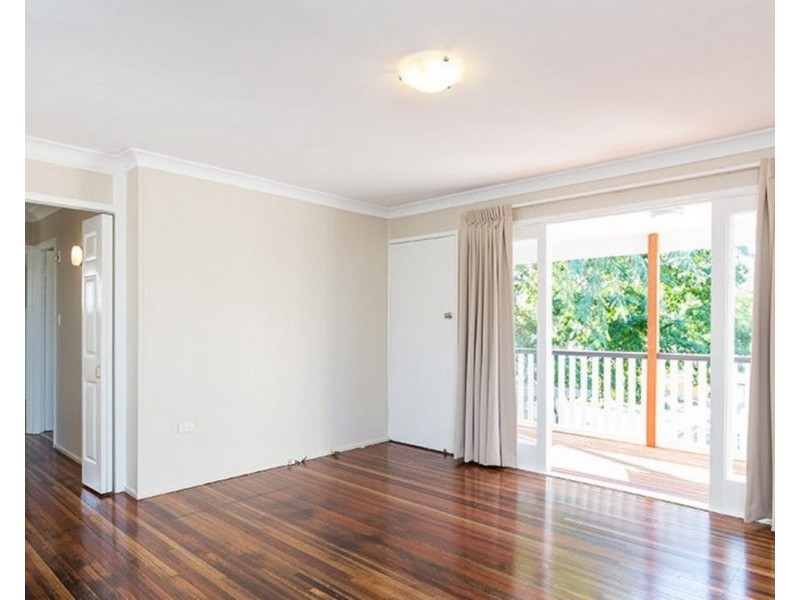 29 Cawdor Street, Arana Hills QLD 4054