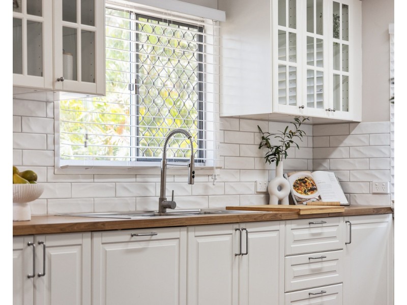 30 Carwell Avenue, Petrie QLD 4502