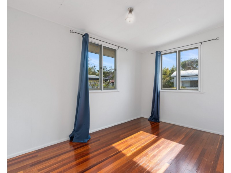 8 Backford Street, Chermside West QLD 4032