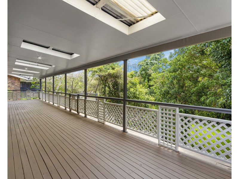 6 Garfield Terrace, Everton Hills QLD 4053