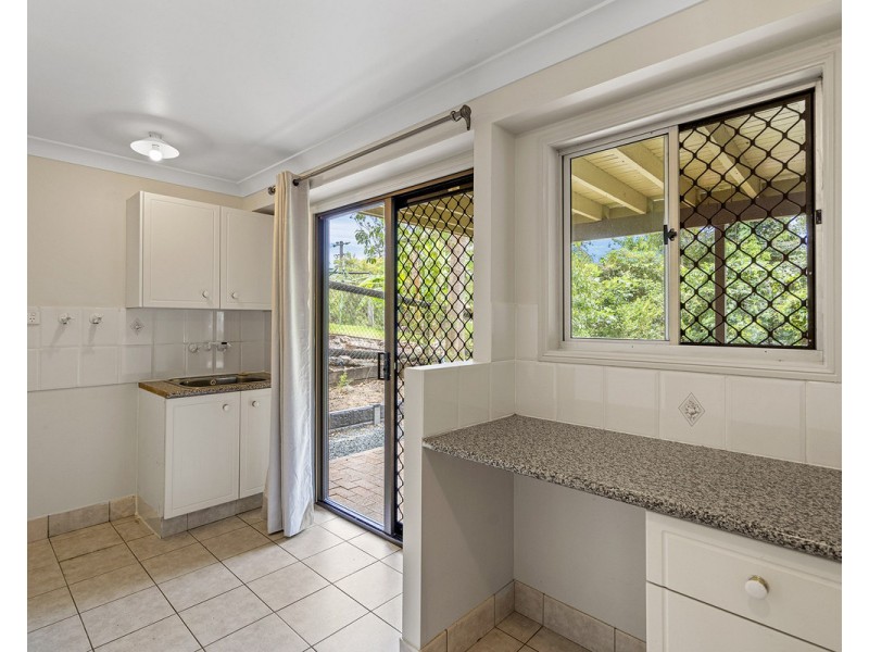 6 Garfield Terrace, Everton Hills QLD 4053