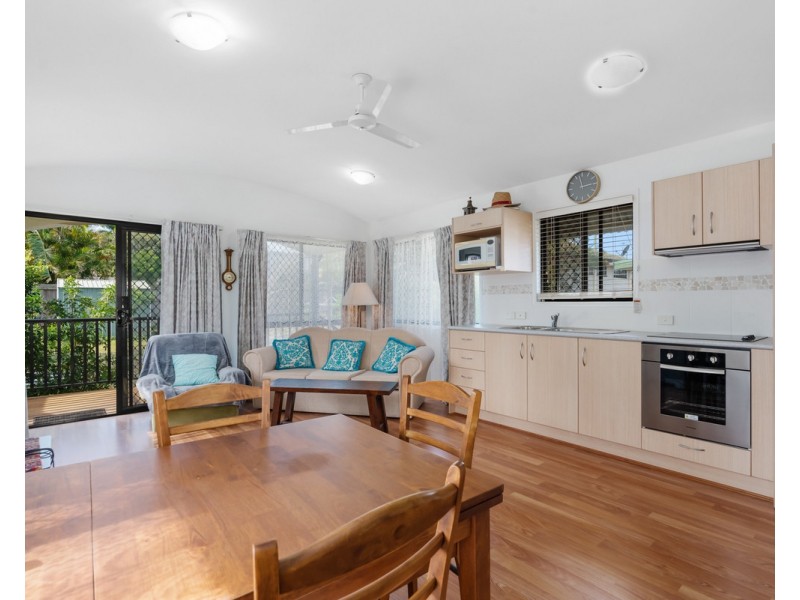 2/8 Backford Street, Chermside West QLD 4032