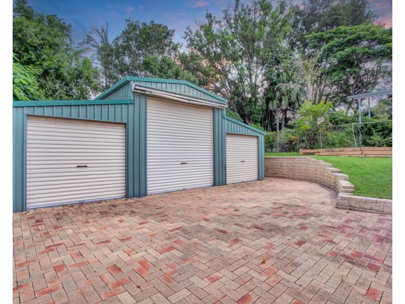 8 Narthanya Street, Chermside West QLD 4032