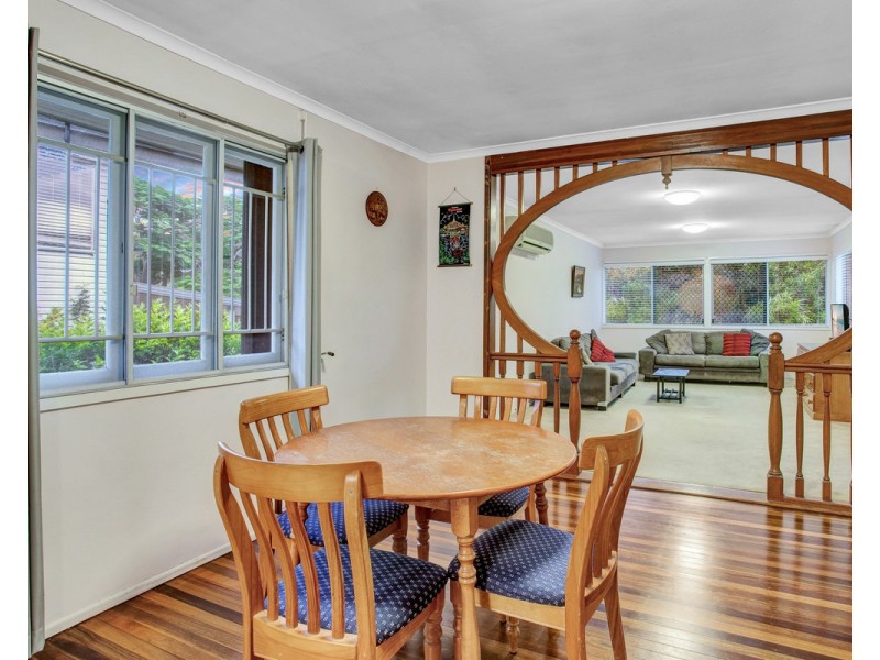 8 Narthanya Street, Chermside West QLD 4032