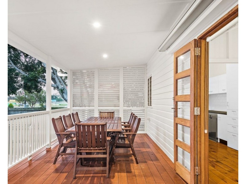 24 Hunt Street, Hamilton QLD 4007