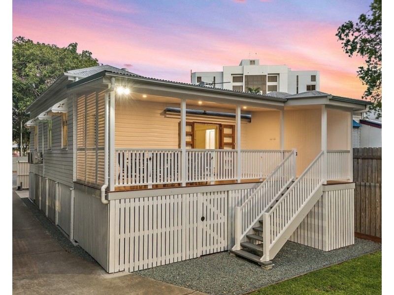 24 Hunt Street, Hamilton QLD 4007