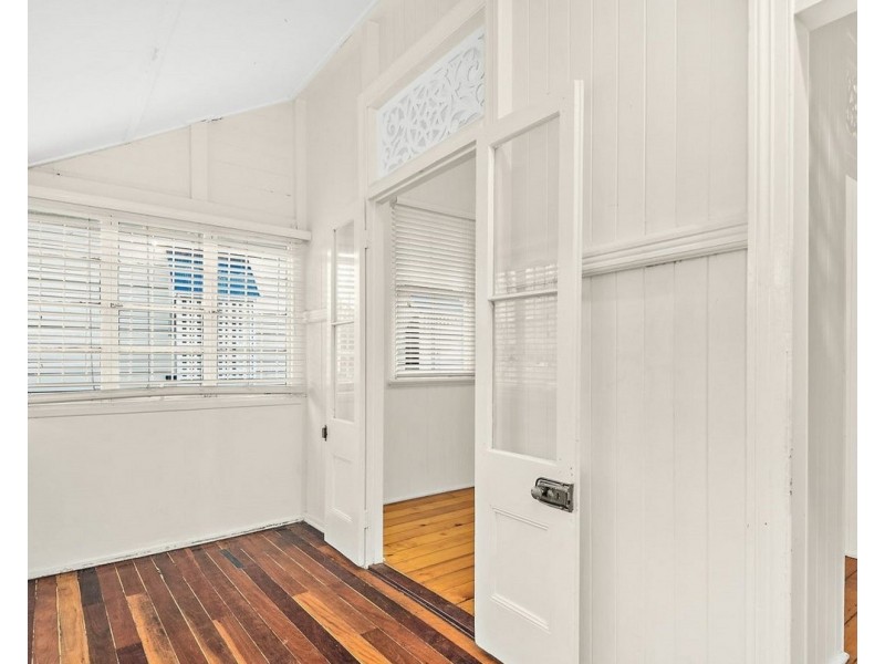 24 Hunt Street, Hamilton QLD 4007