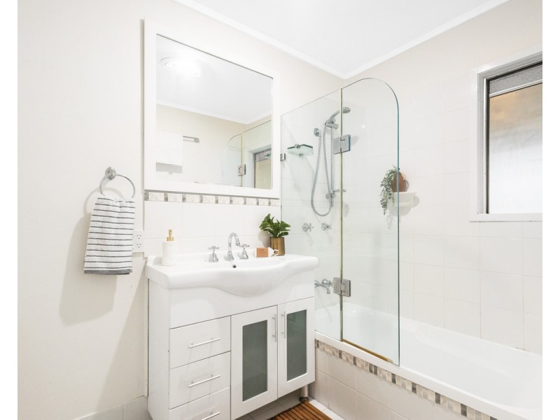 10 Narthanya Street, Chermside West QLD 4032