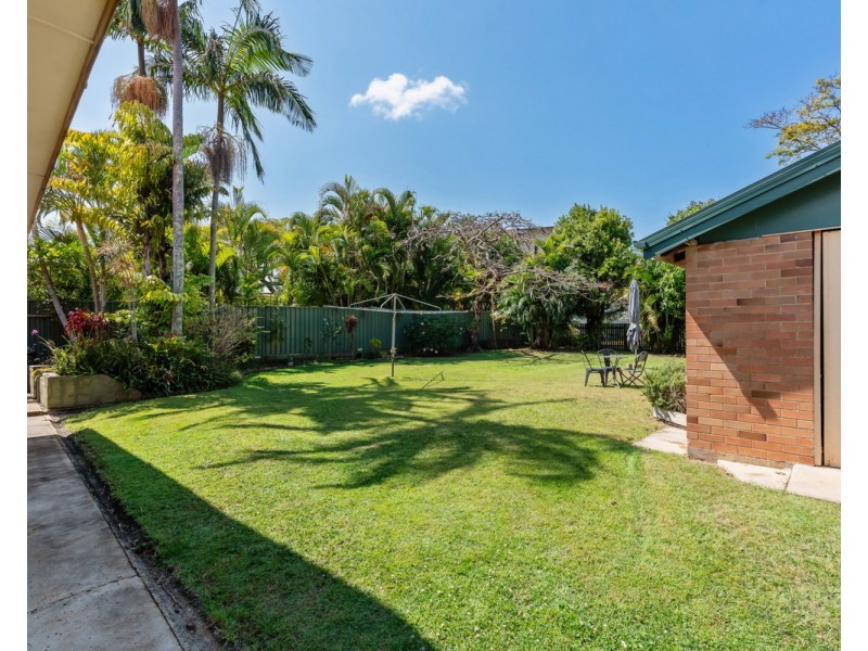 30 Seaville Avenue, Scarborough QLD 4020