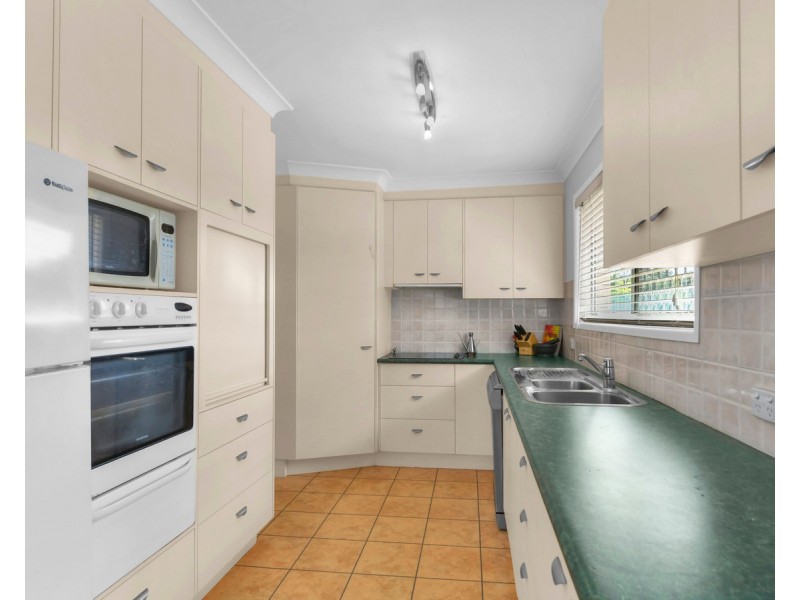 27 Denver Road, Carseldine QLD 4034