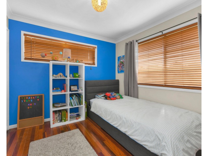27 Denver Road, Carseldine QLD 4034