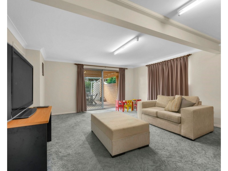 27 Denver Road, Carseldine QLD 4034
