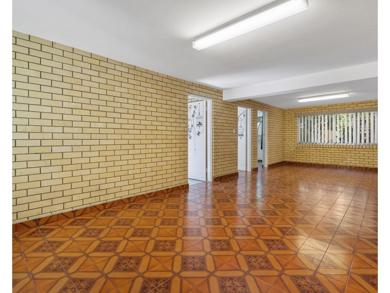 8 Hillhouse Street, Aspley QLD 4034