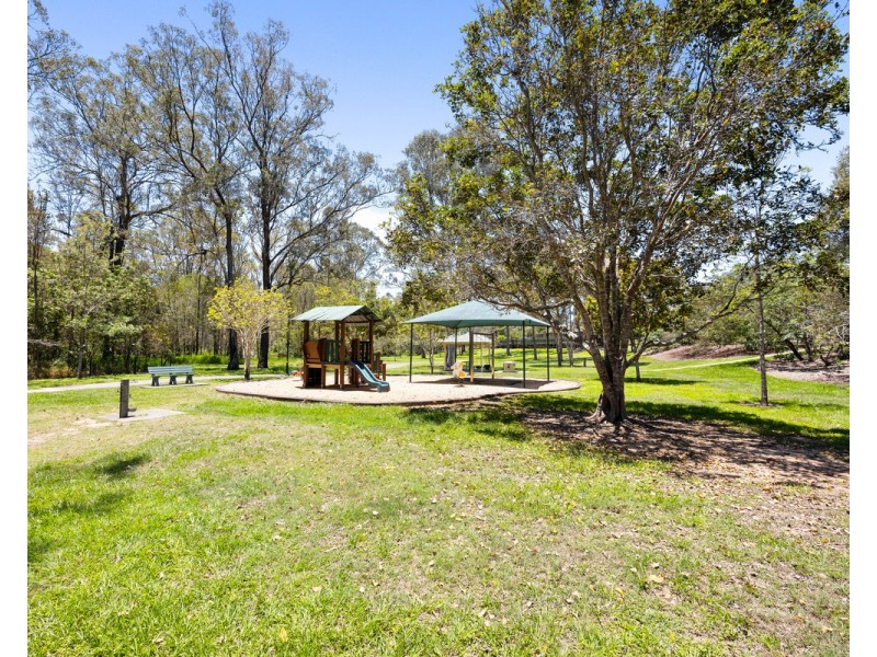 9 Stallone Circuit, Mcdowall QLD 4053