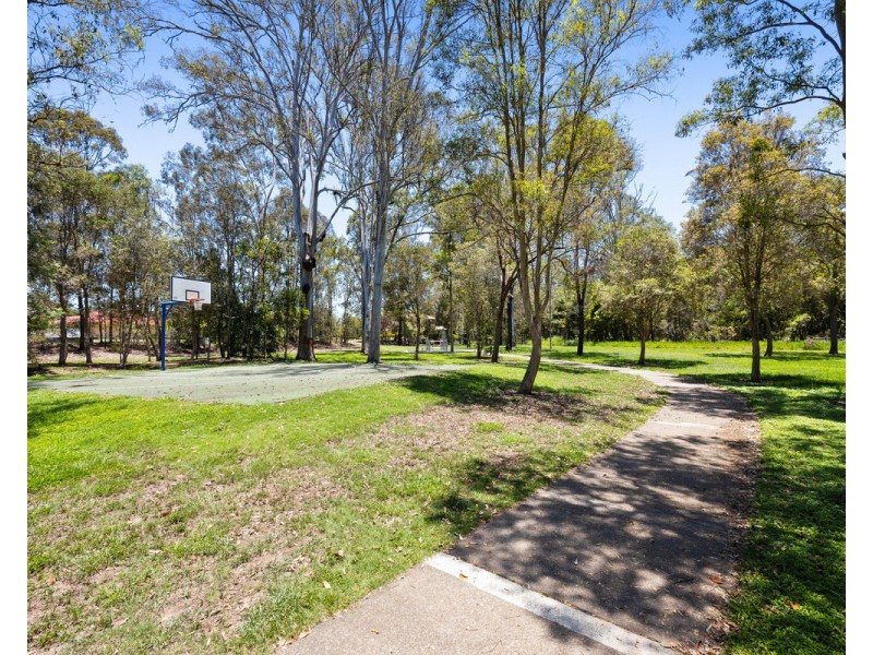 9 Stallone Circuit, Mcdowall QLD 4053