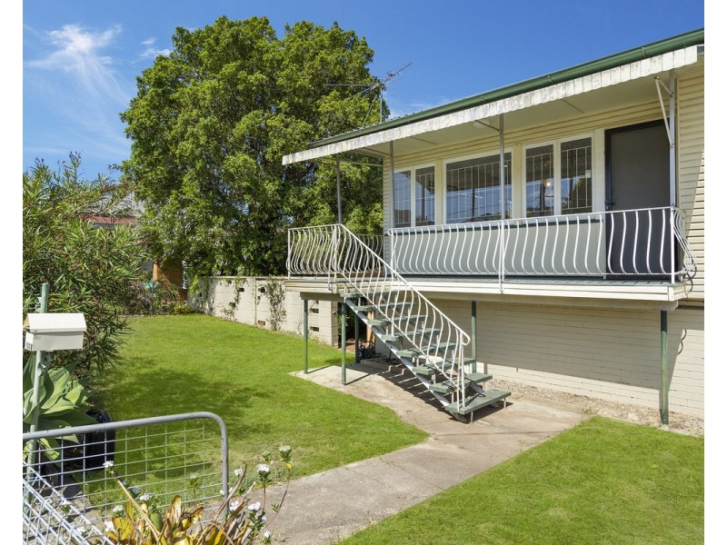 15 Myron Street, Chermside QLD 4032