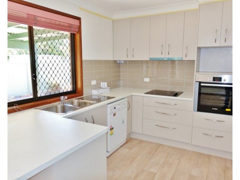 4 Jasmine Court, Fitzgibbon QLD 4018