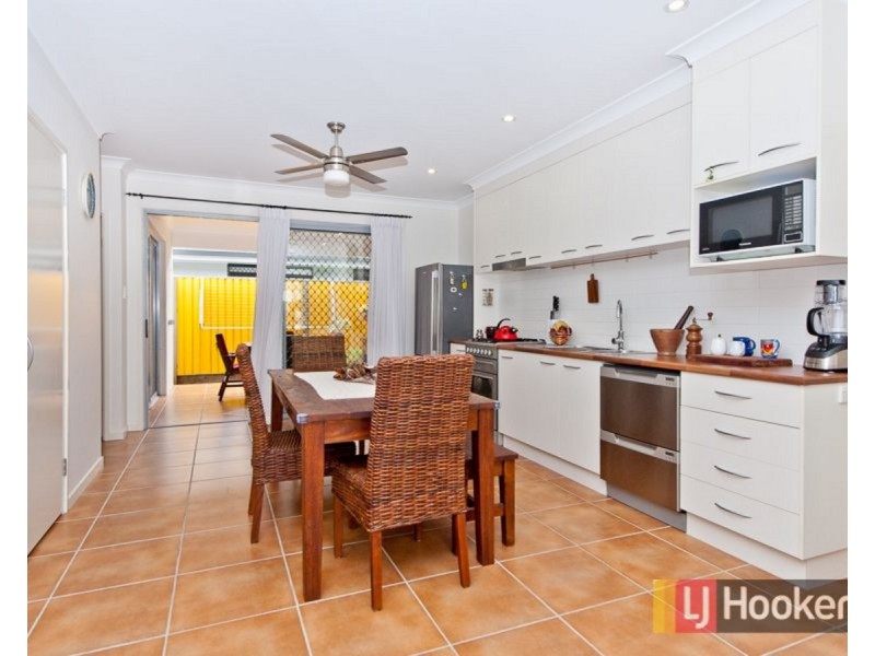 14 Hinchinbrook Avenue, Fitzgibbon QLD 4018