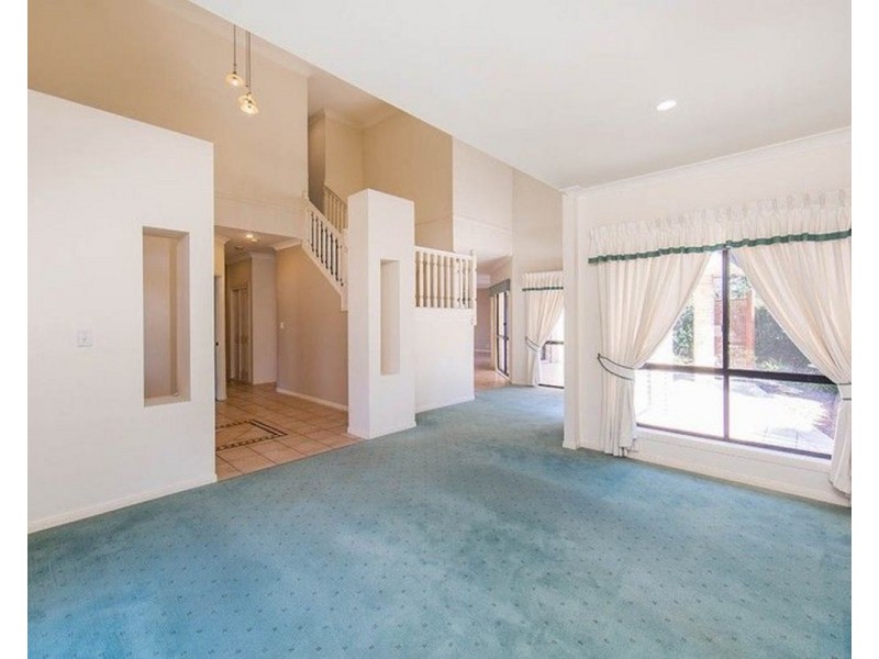 38 Voyager Circuit, Bridgeman Downs QLD 4035