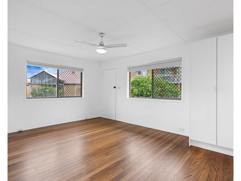 2/10 Parkham Avenue, Wavell Heights QLD 4012