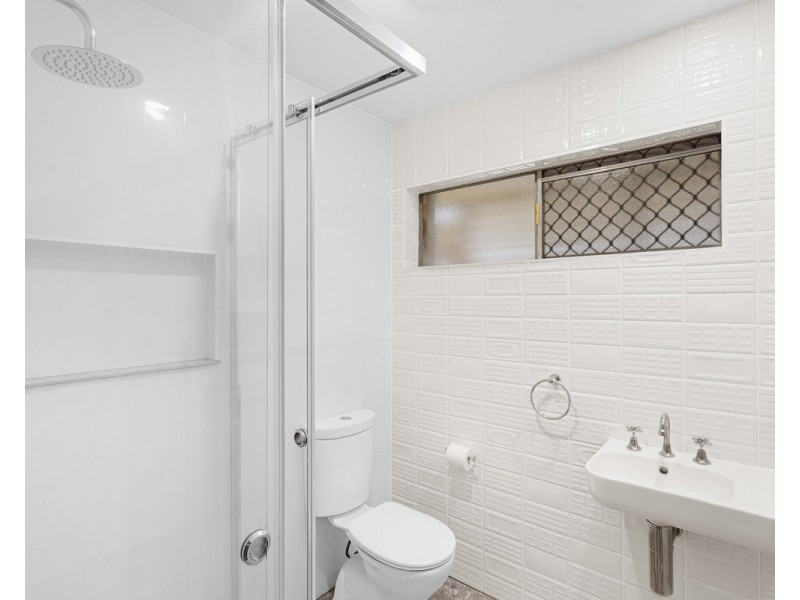 2/10 Parkham Avenue, Wavell Heights QLD 4012