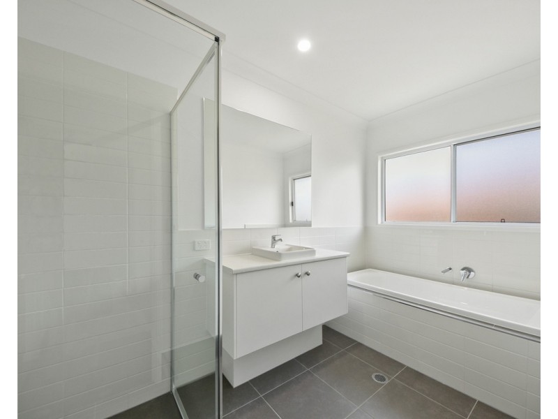 15 Pacific Street, Chermside West QLD 4032