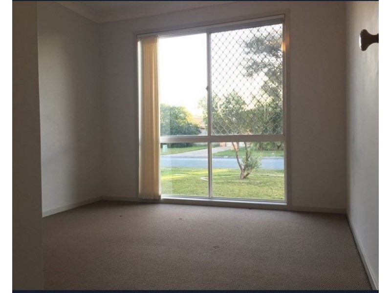 28 Silkyoak Circuit, Fitzgibbon QLD 4018