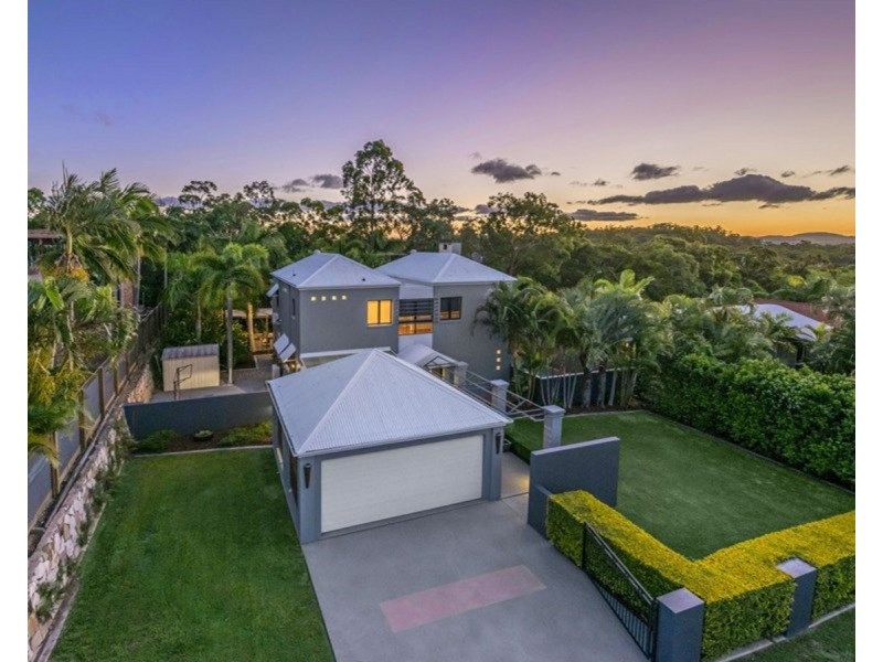 16 Ashley Road, Chermside West QLD 4032