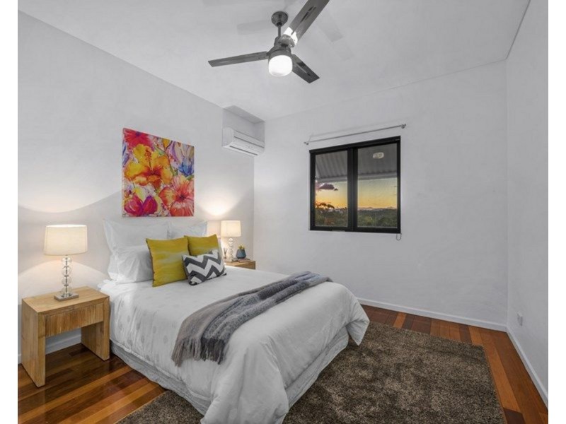 16 Ashley Road, Chermside West QLD 4032