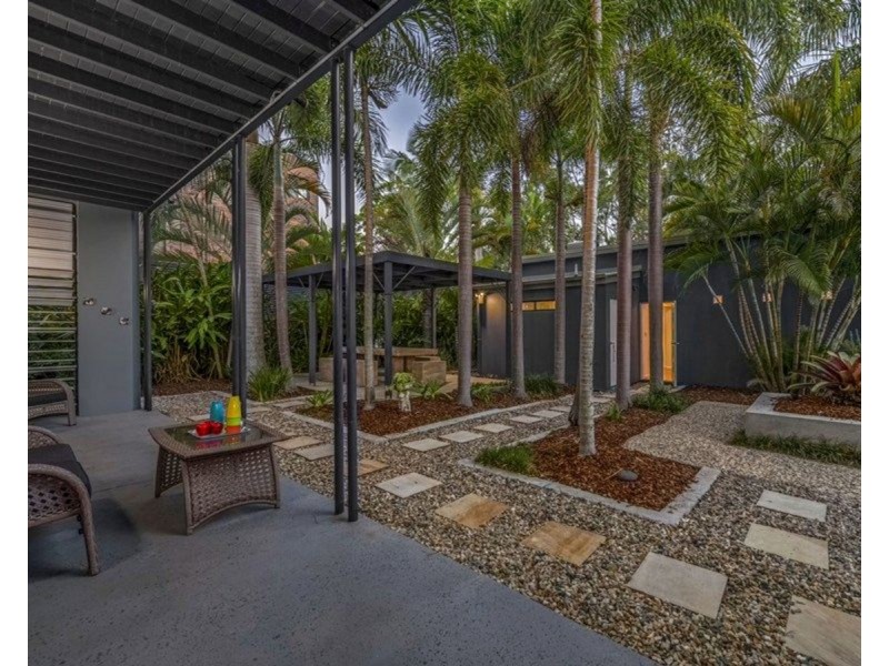 16 Ashley Road, Chermside West QLD 4032