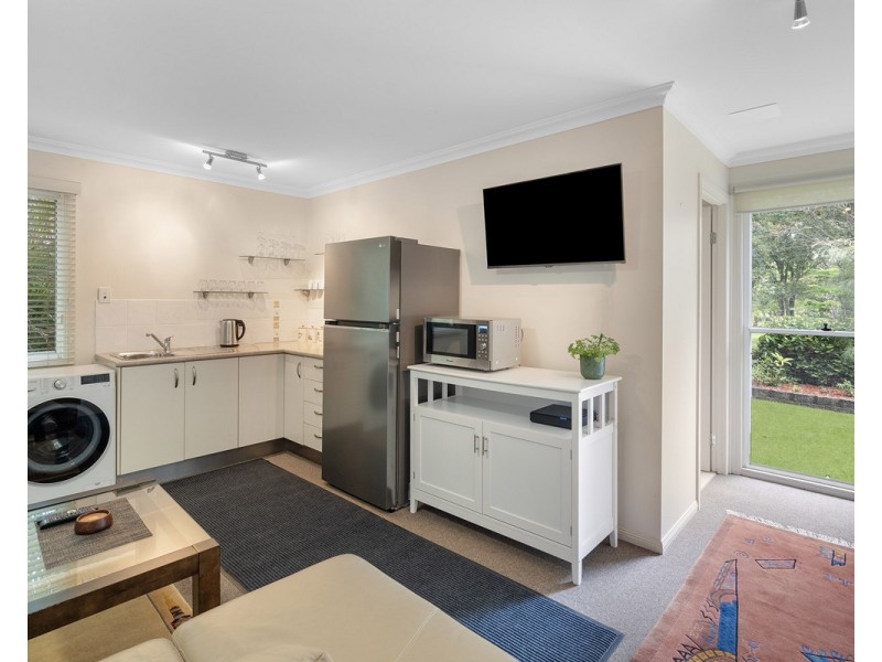 2/27 Reinhold Crescent, Chermside QLD 4032