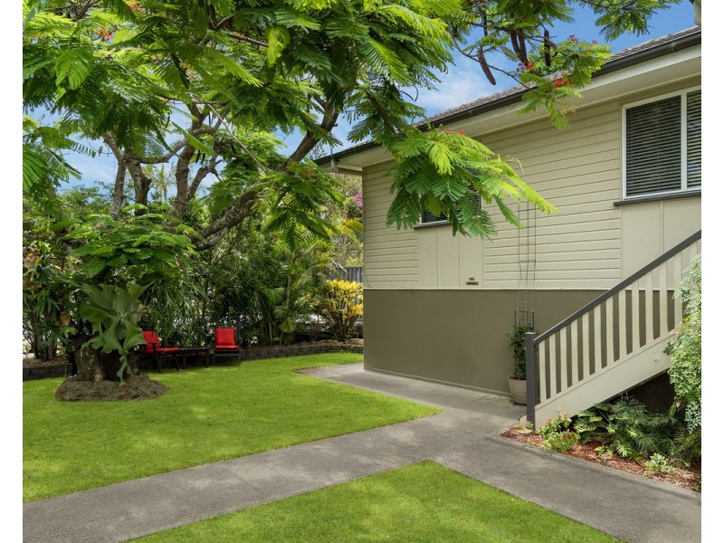 2/27 Reinhold Crescent, Chermside QLD 4032