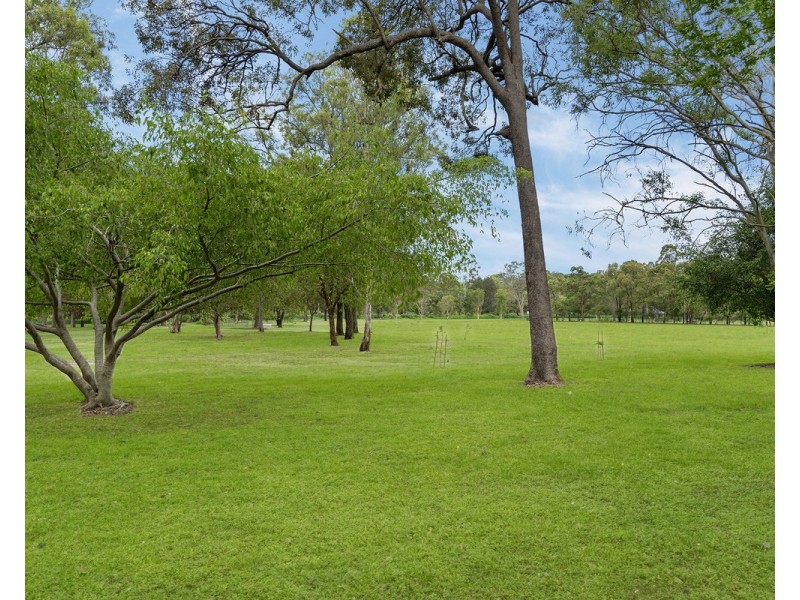 2/27 Reinhold Crescent, Chermside QLD 4032