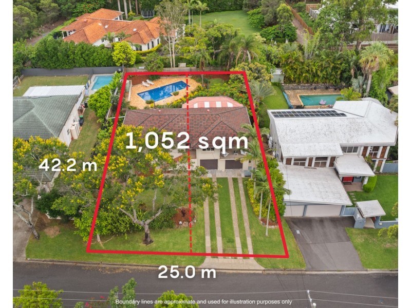 15 Lawrence Road, Chermside West QLD 4032