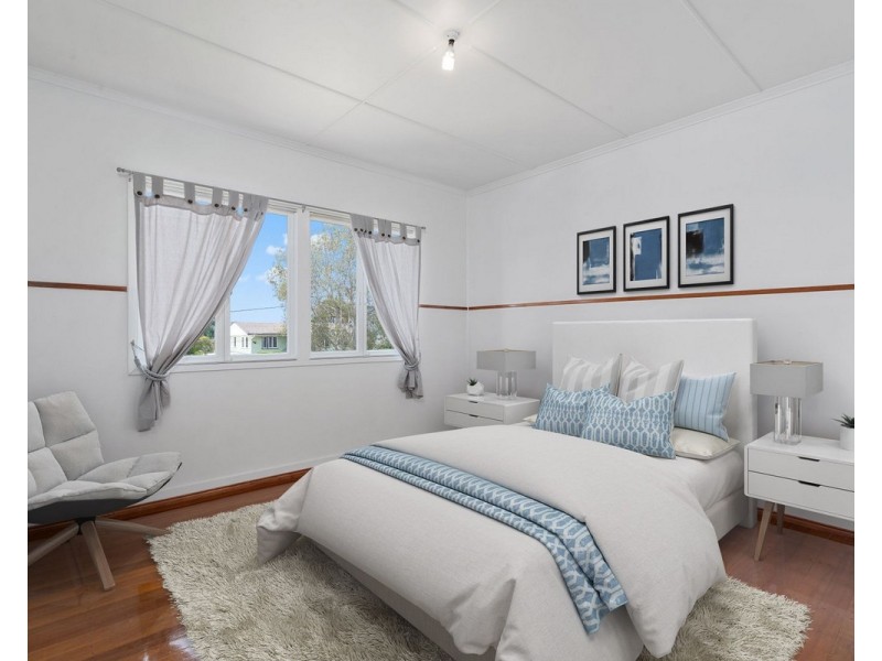 8 Kingaroy Street, Stafford Heights QLD 4053