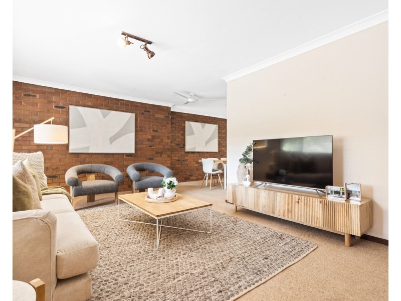 16 Dimboola Street, Bridgeman Downs QLD 4035