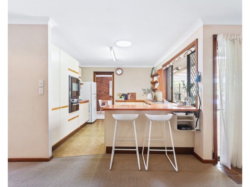 16 Dimboola Street, Bridgeman Downs QLD 4035