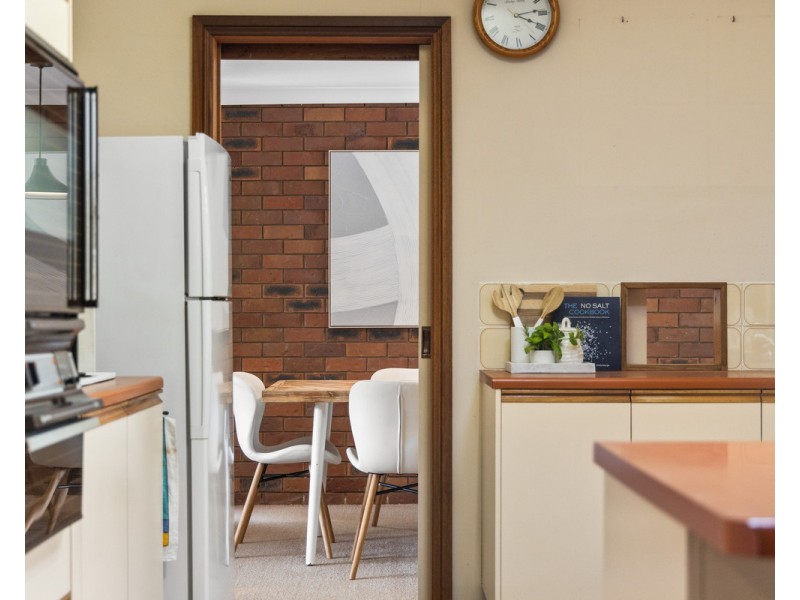 16 Dimboola Street, Bridgeman Downs QLD 4035