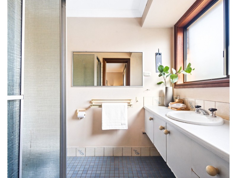 16 Dimboola Street, Bridgeman Downs QLD 4035